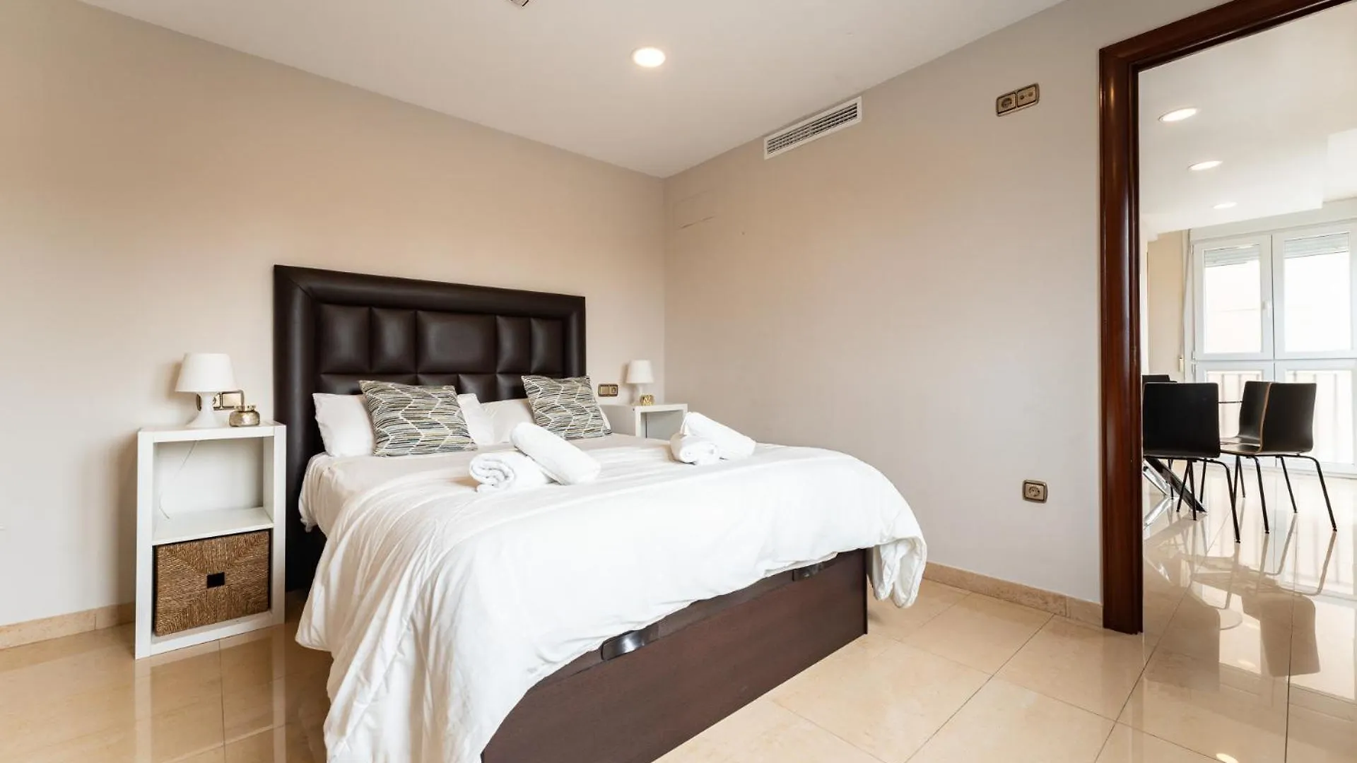 Malagasuite River Views Center Apartment